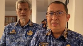 Sekretaris Dinas Ketahanan Pangan dan Pertanian (DKPP) Kabupaten Indramayu, Muhammad Iqbal setelah selesai rapat kerja dengan Komisi 2 DPRD Indramayu.Foto: Tangkapan Layar-DB